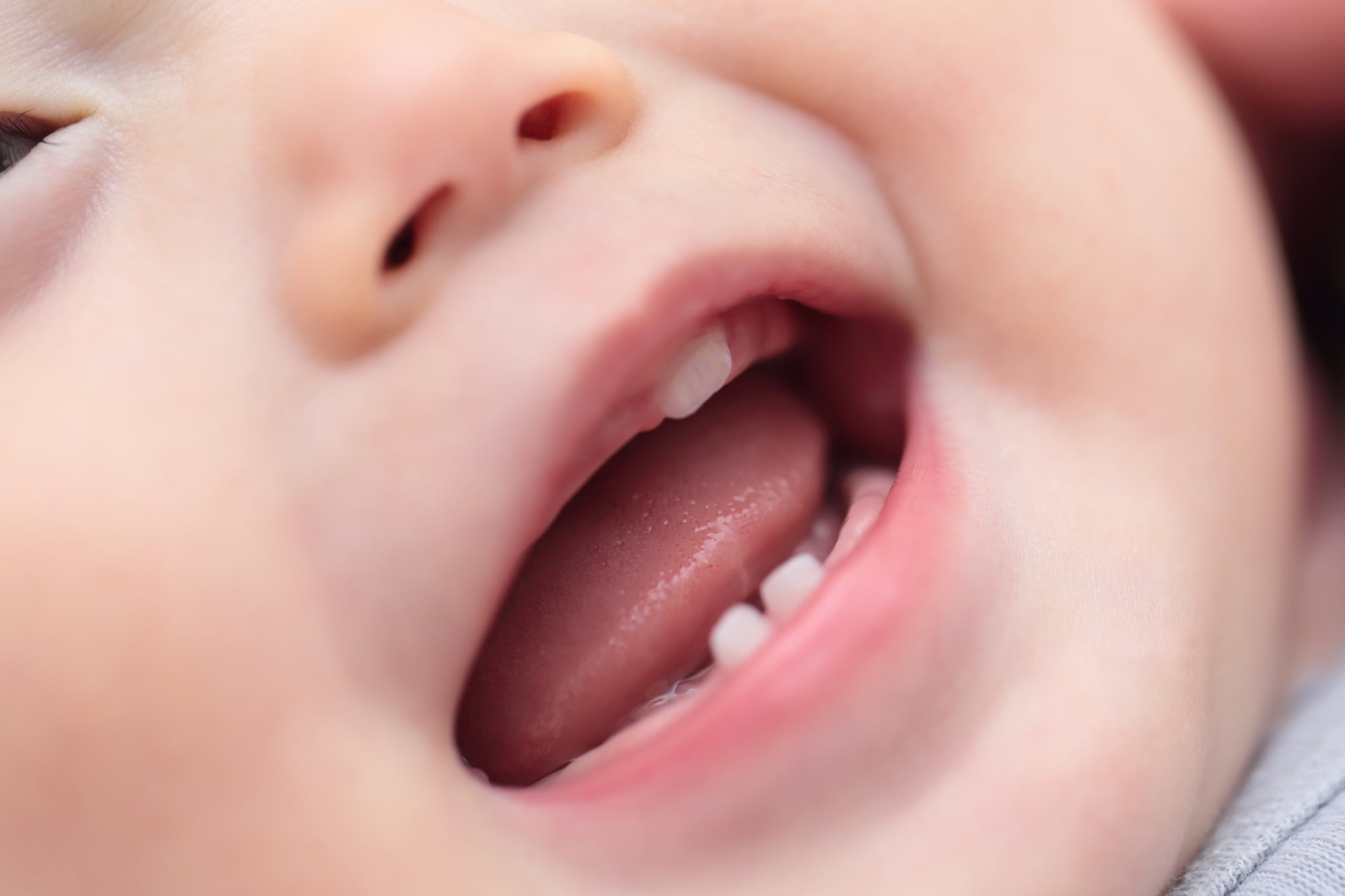 歯科検診を受け始める適齢期の子ども