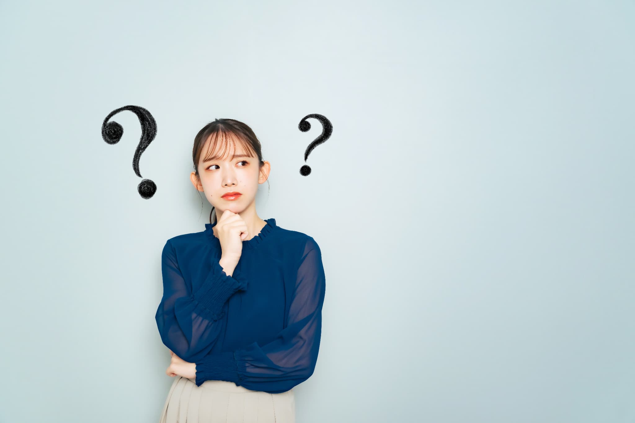 予防歯科とは何か考える女性