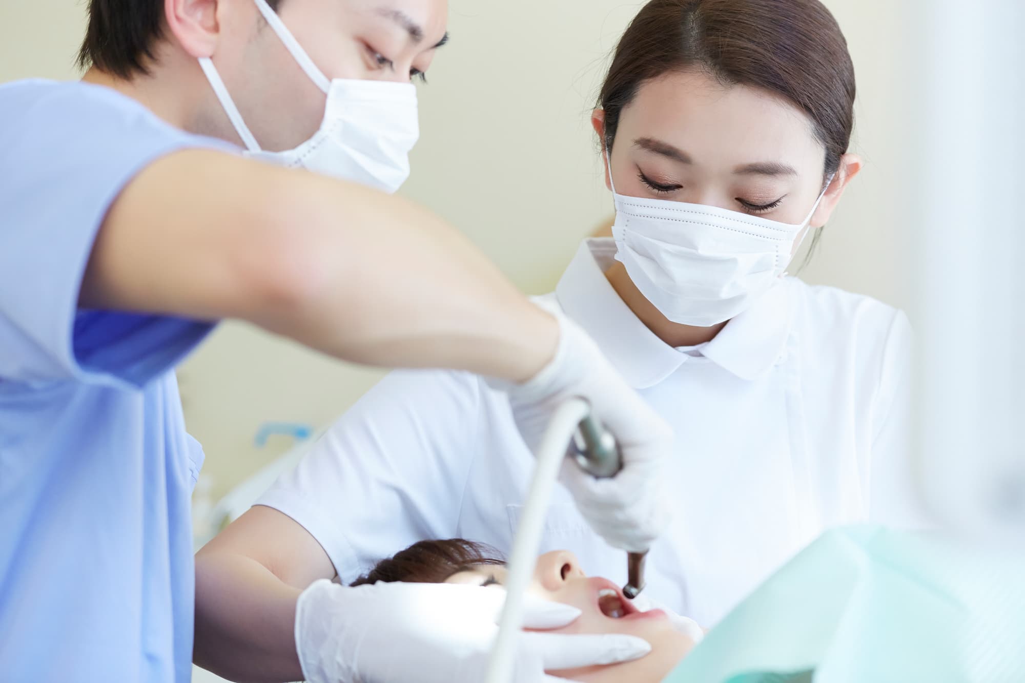 歯科診療補助の様子