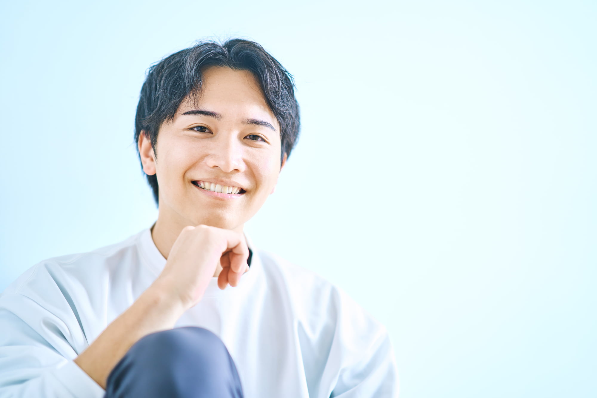 禁煙して良好な歯周環境を取り戻した笑顔の男性